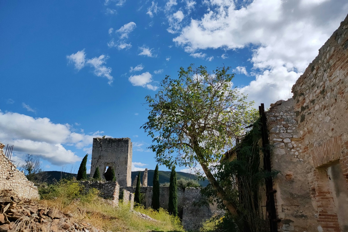 Il borgo fantasma vicino Roma da visitare a novembre senza alcuna paura